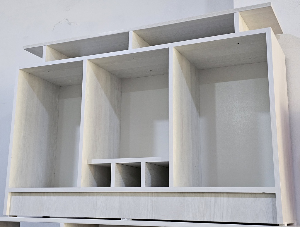 Porta TV de 1.20m.